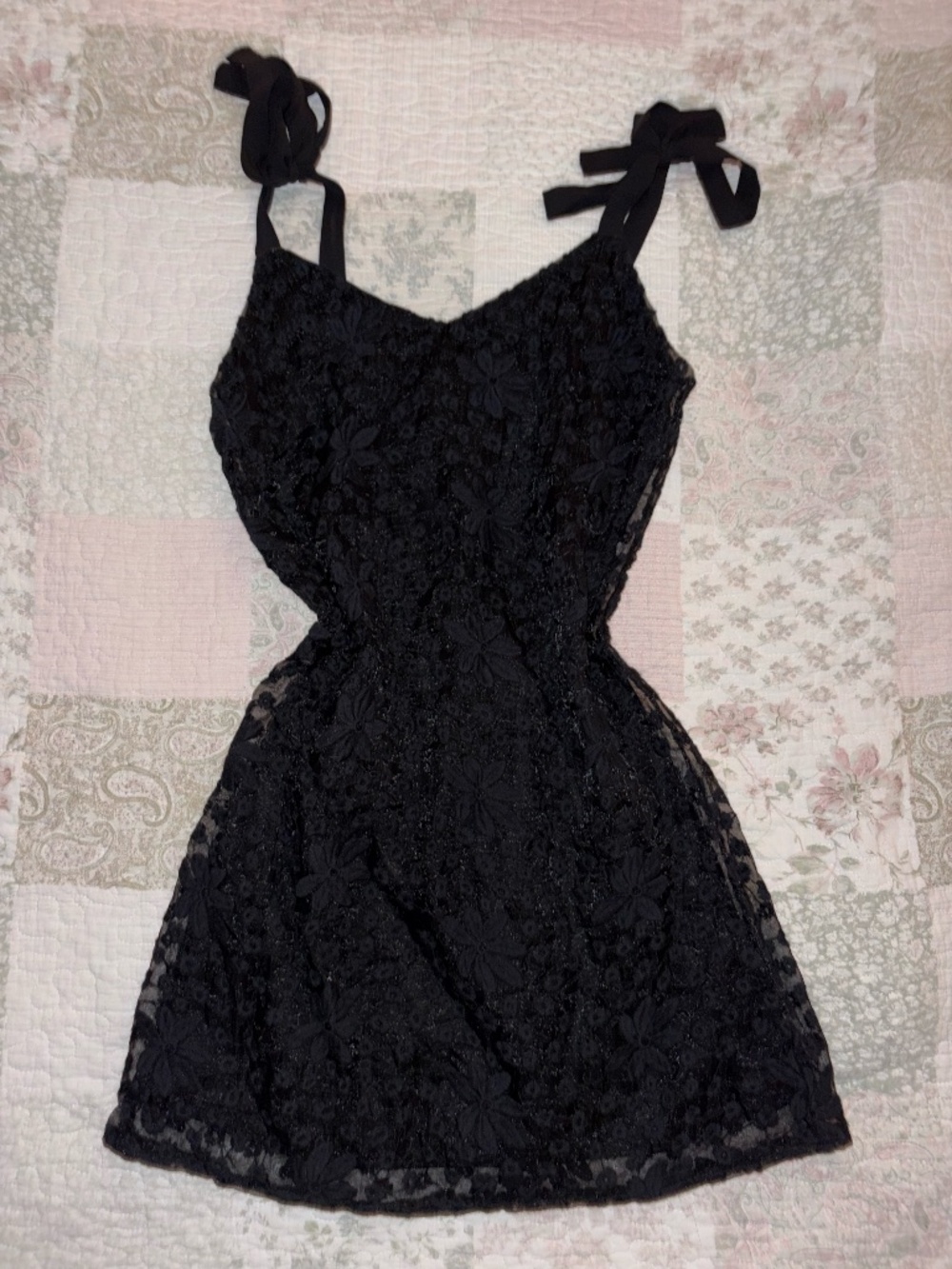 Black Floral Embroidered Pattern Formal Dress with Bows